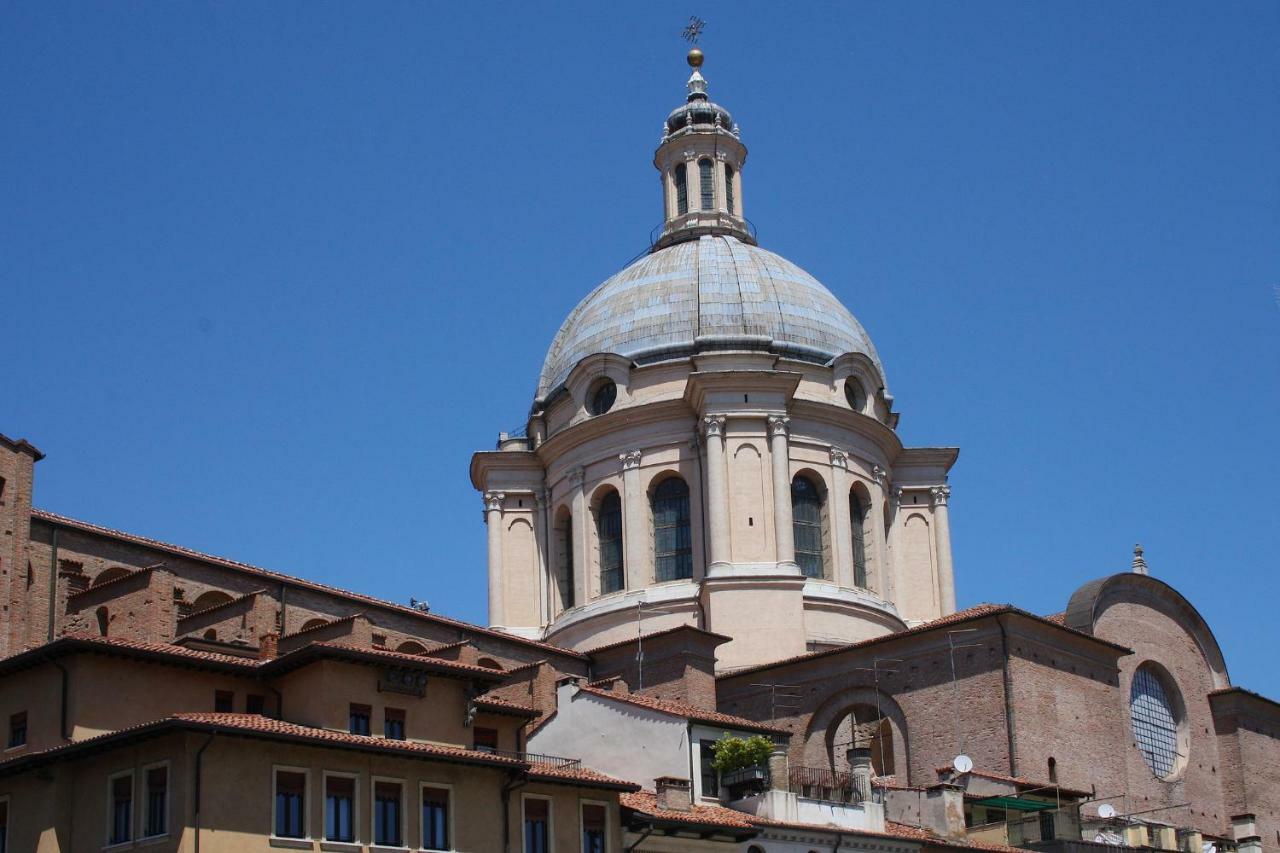Casa Dei Poeti Bed & Breakfast Mantova