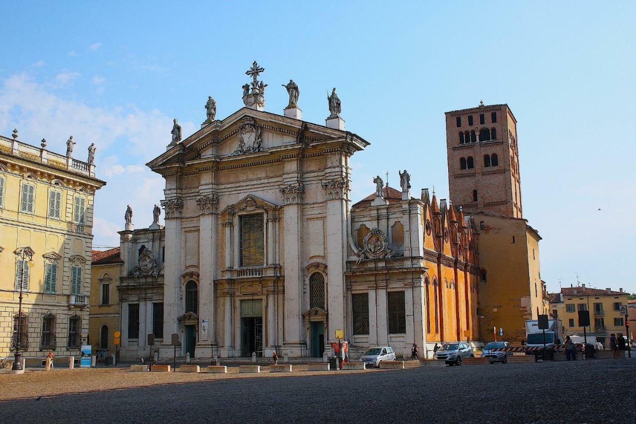 Casa Dei Poeti Bed & Breakfast Mantova